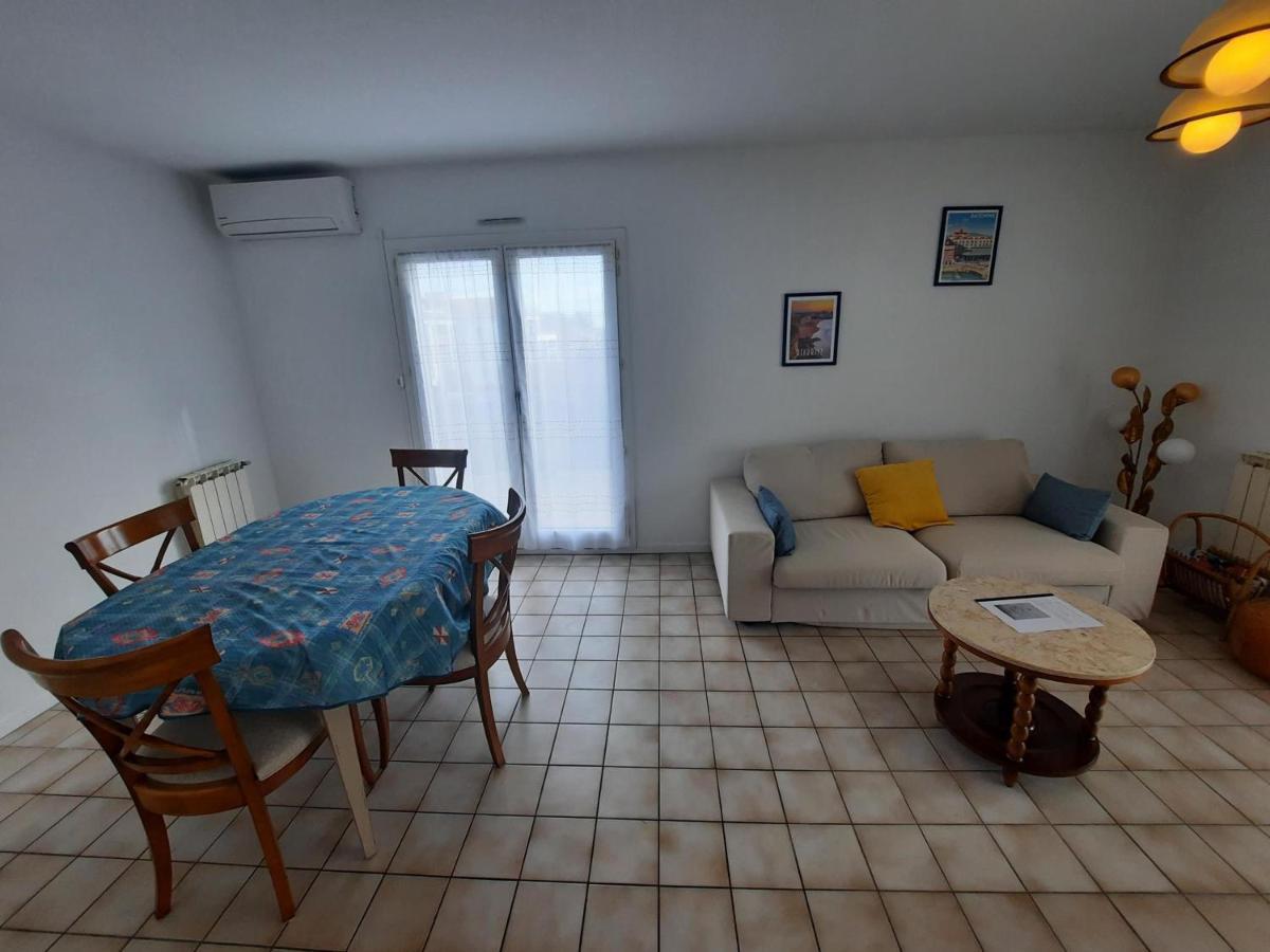 Duplex T3 Avec Terrasses Et Parking, Proche Plages Et Commerces A Anglet - Fr-1-239-859 Buitenkant foto